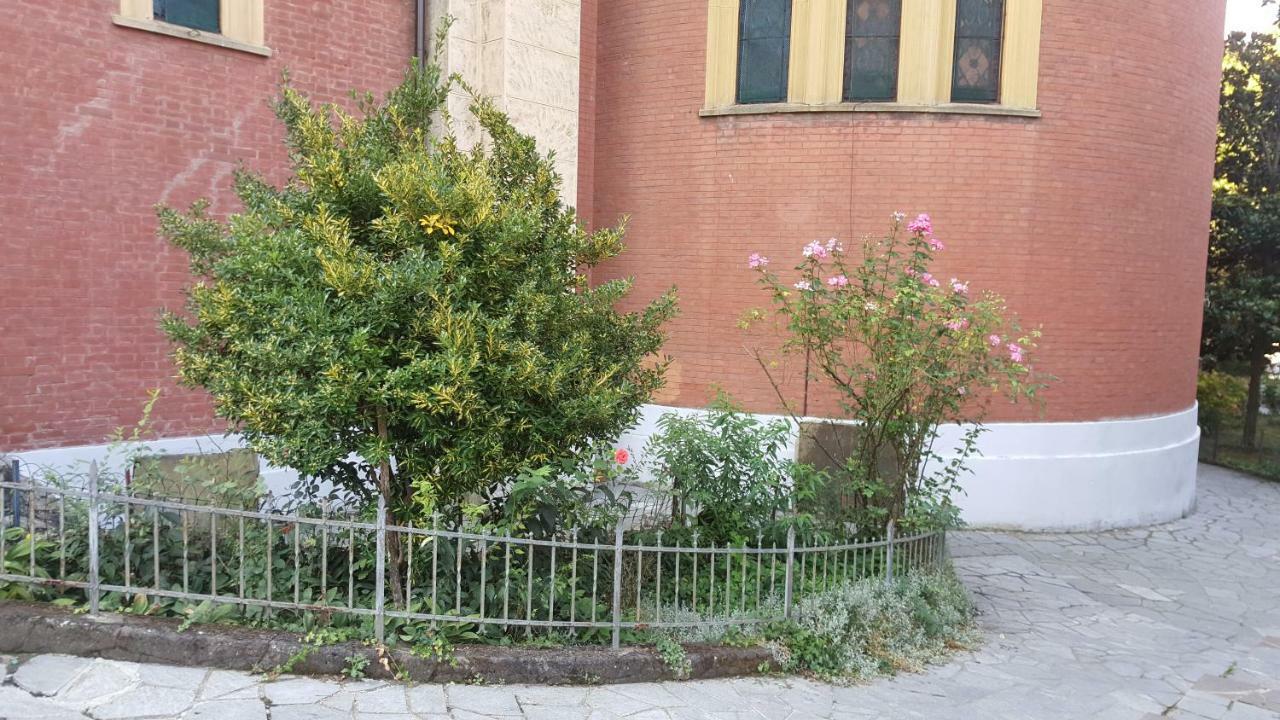 아스티 Location Turistic Monolocale Nel Parco Del Santuario 아파트 외부 사진